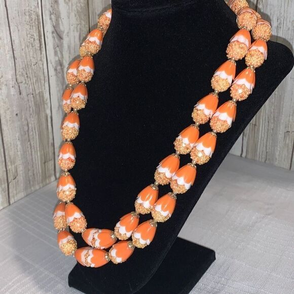 Vintage Coral Plastic Bead Multi Strand Necklace Japan - Picture 7 of 16